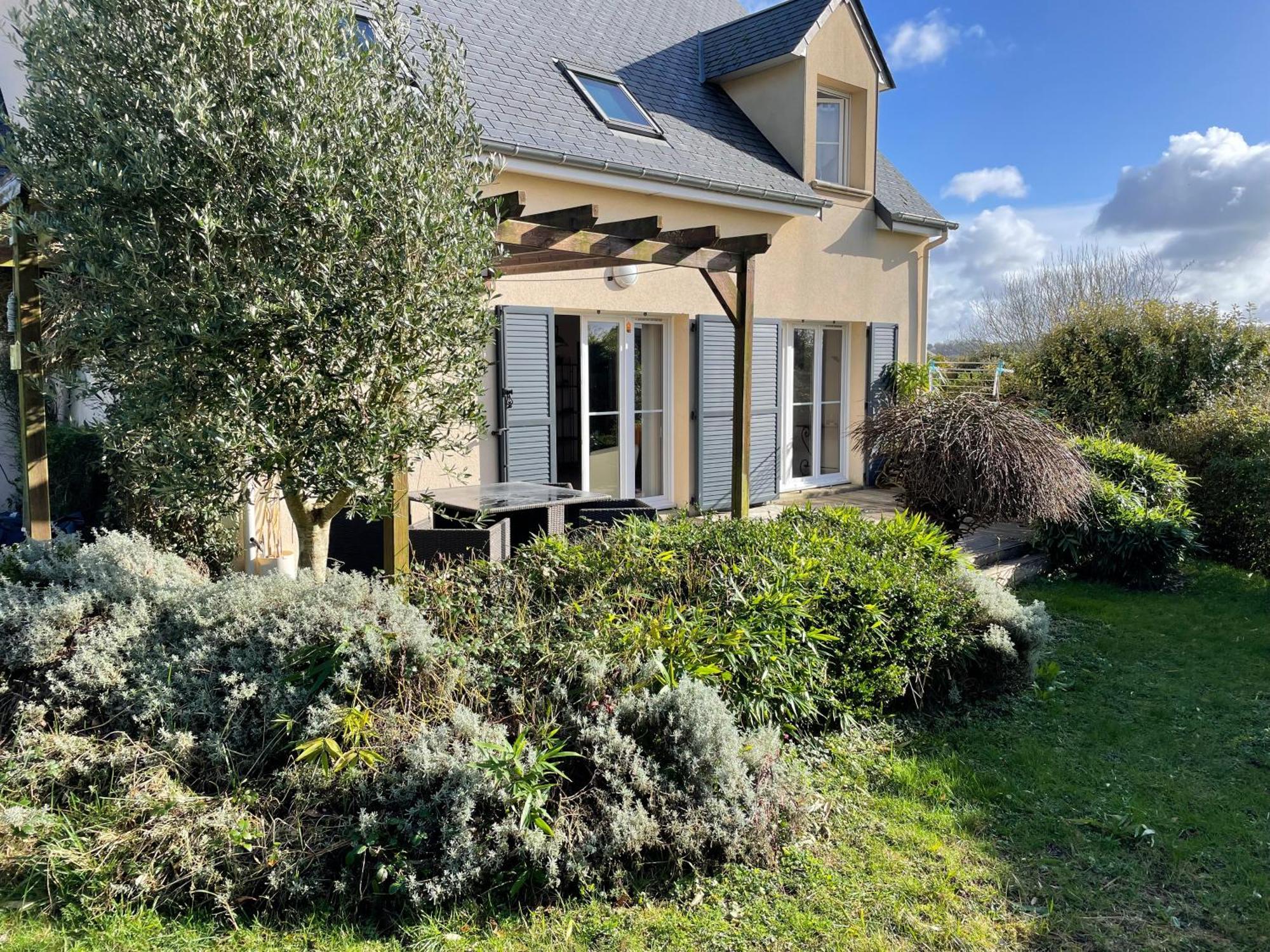 Maison Calme Et Cosy A Port-En-Bessin Pres Du Golf Et De La Mer Exterior photo