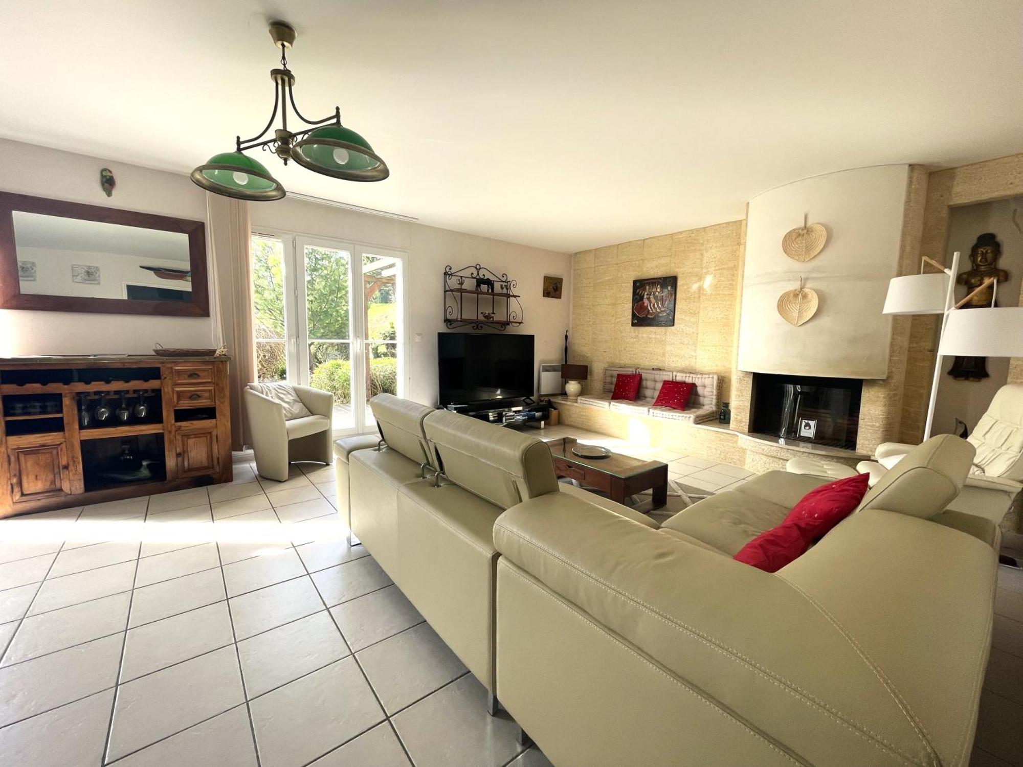 Maison Calme Et Cosy A Port-En-Bessin Pres Du Golf Et De La Mer Exterior photo